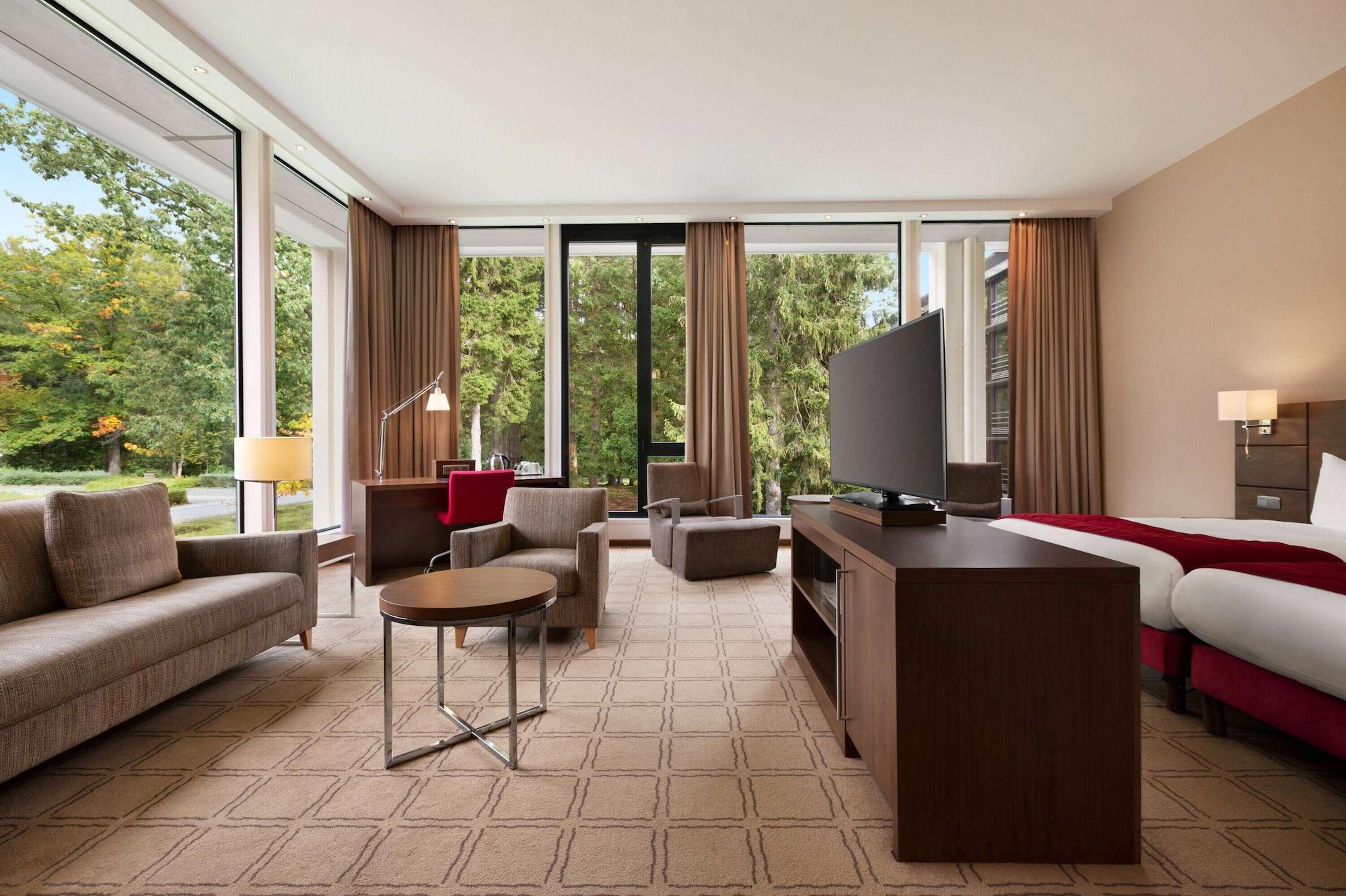 Dolce Brussels 4*